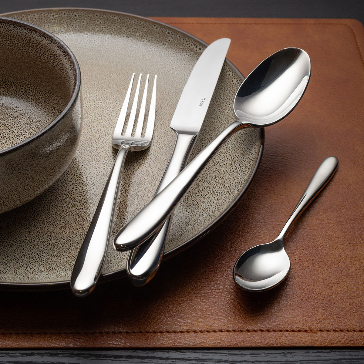 Cutlery set 16 pcs - Turin Plaza in a magnetic box