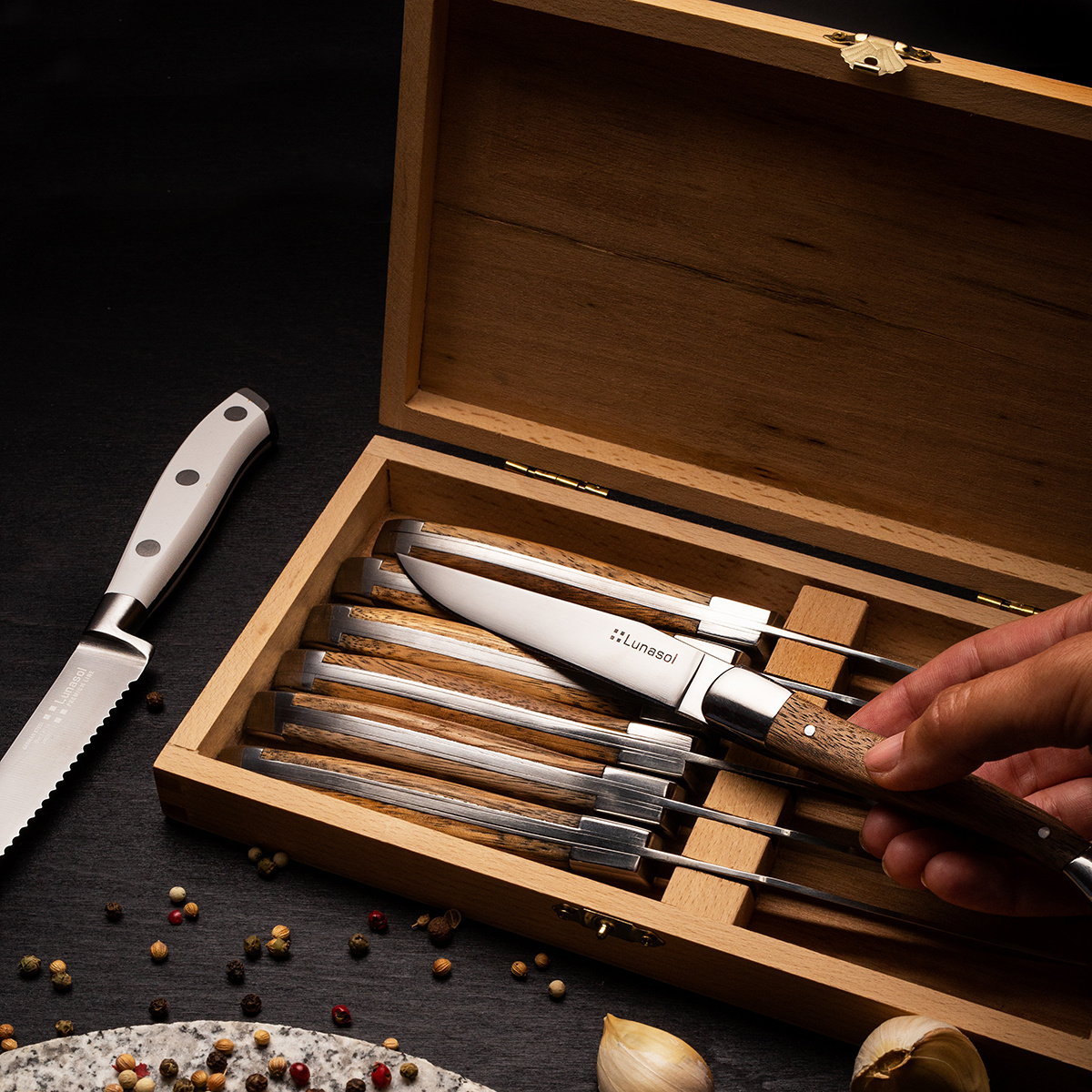 Steak Knives in Wooden Box 6-pc Set - Basic
