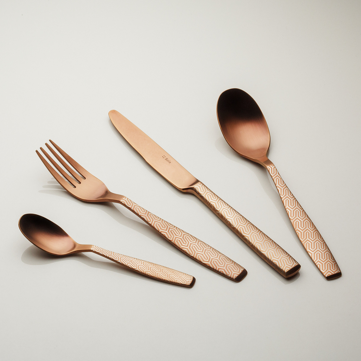 Cutlery Set 24 pcs – Gaya All Satin Copper – Snake