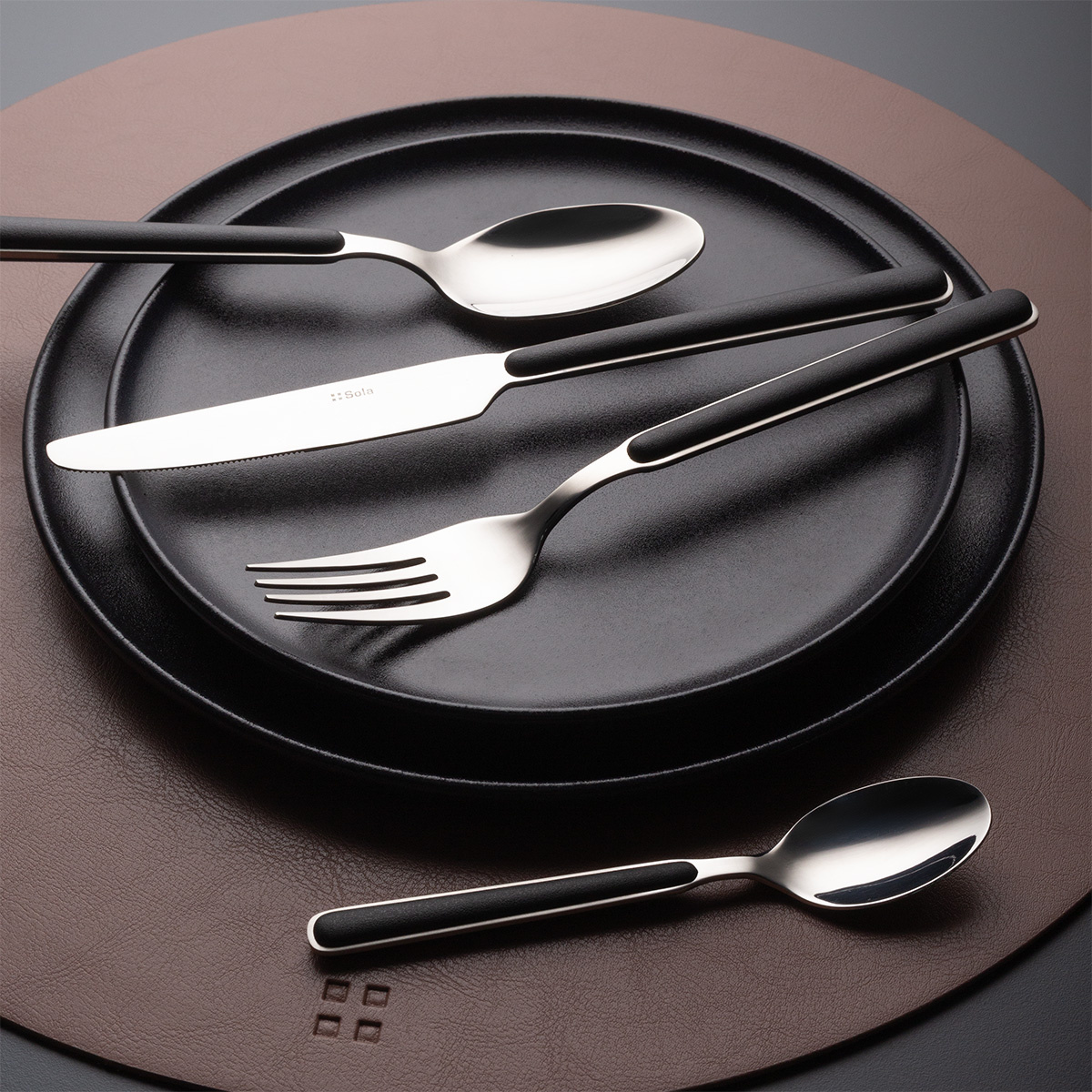 Set posate 16 pezzi Gallery nero | Sola