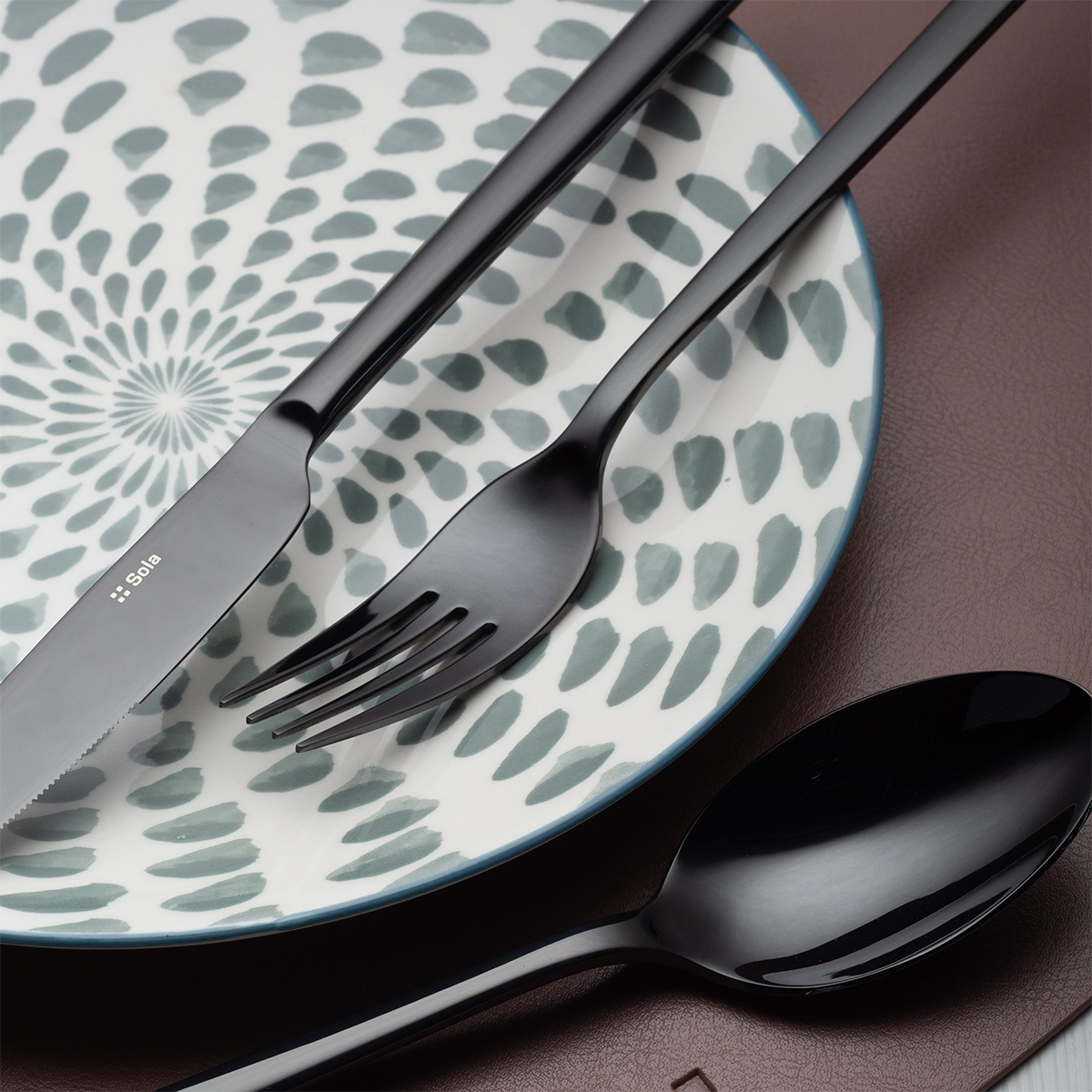 Cutlery set 16 pcs – Samara PVD Champagne black