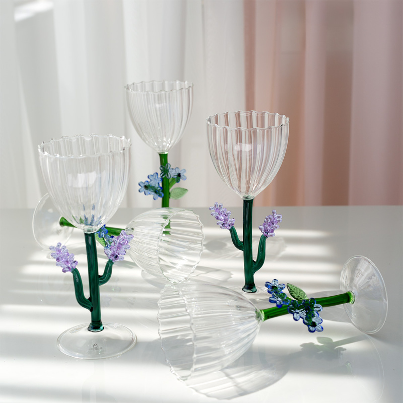 Stemmed glass with lavender | Ichendorf