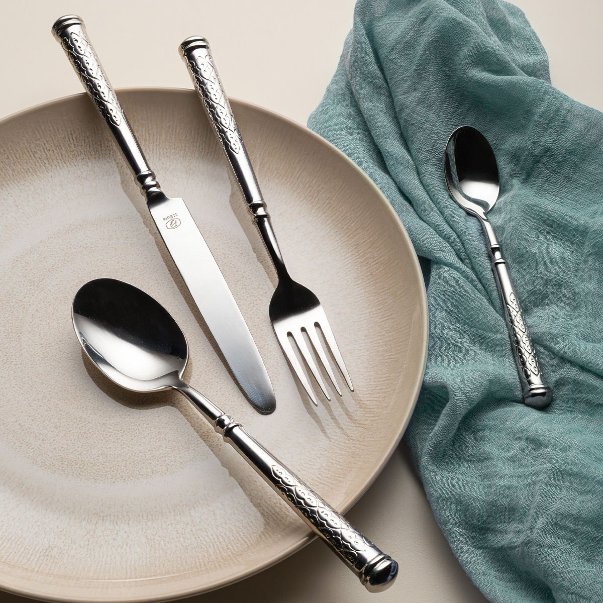 Cutlery set 24 pcs Levante | Sola Platinum