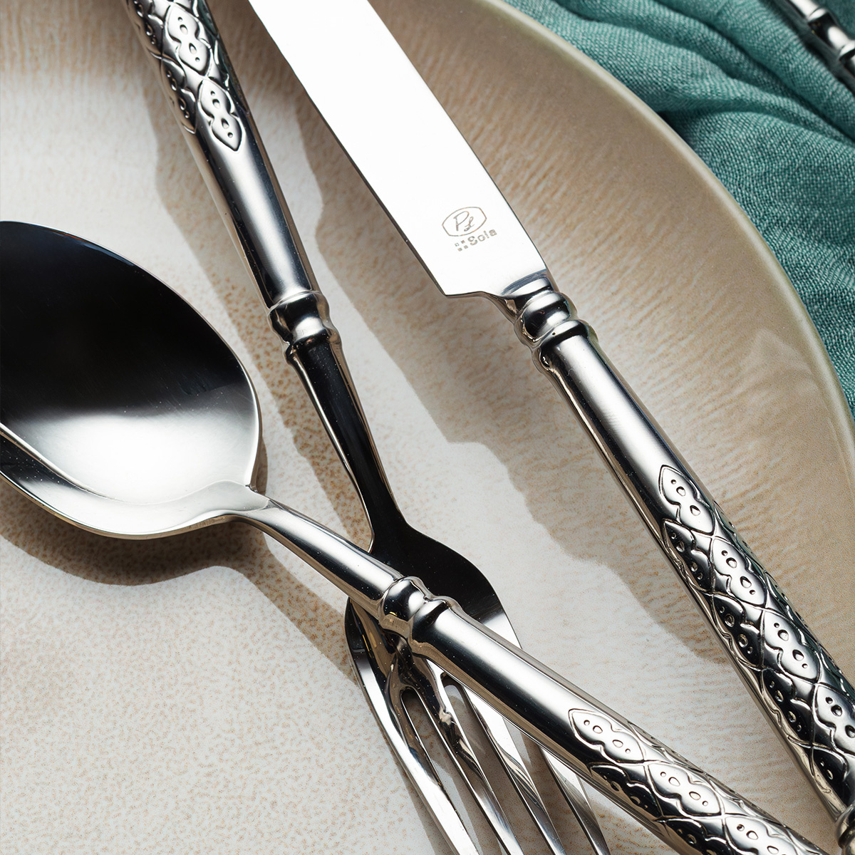 Cutlery set 24 pcs Levante | Sola Platinum