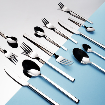 Set di posate da tavola 36 pezzi - Coltello da tavola con manico pieno Beta lucido.