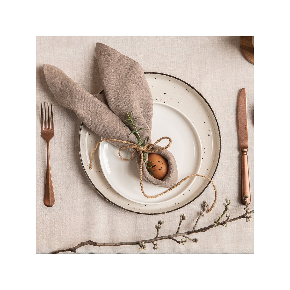 Assiette plate U-Coupe 28 cm - Gaya Atelier gris clair moucheté