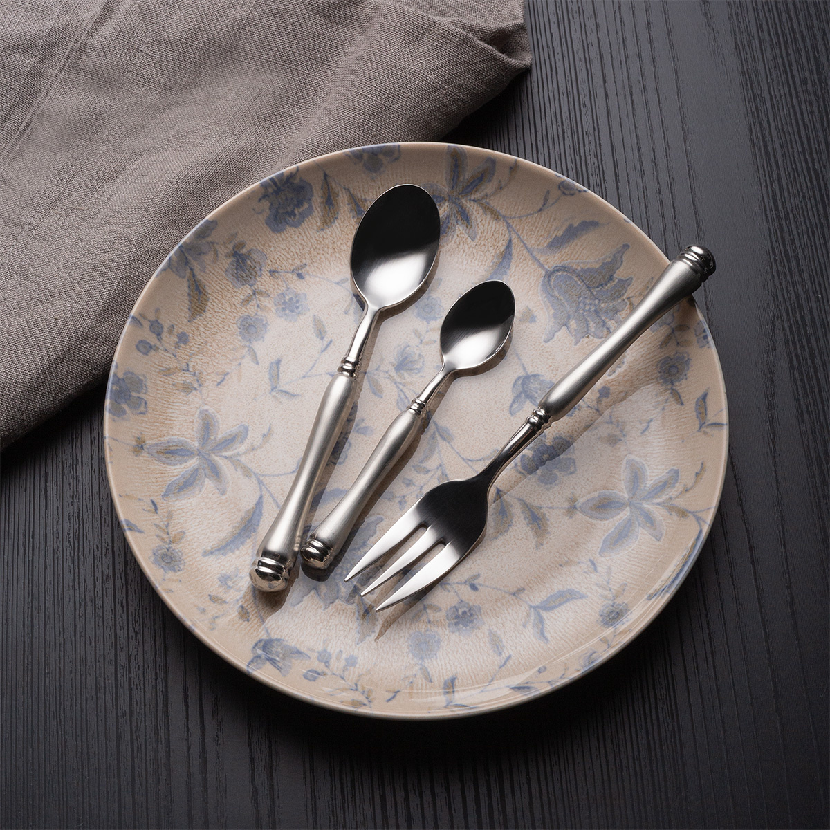 36-Piece Cutlery Set - Eva