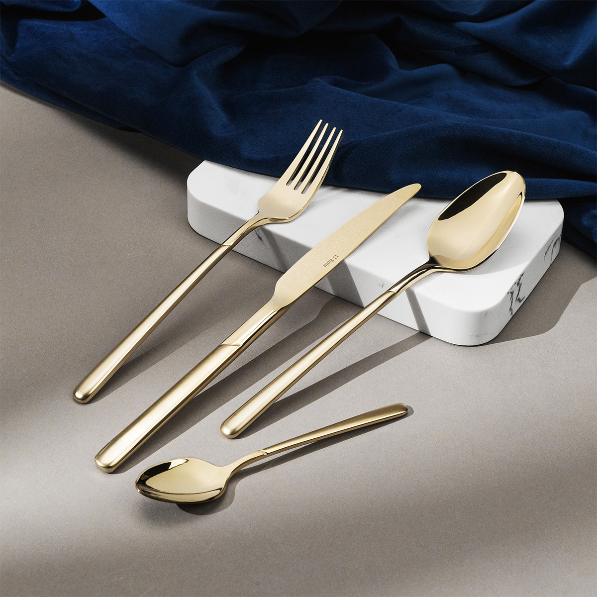 Set di posate 16 pezzi – Kyoto PVD Champagne sabbiato