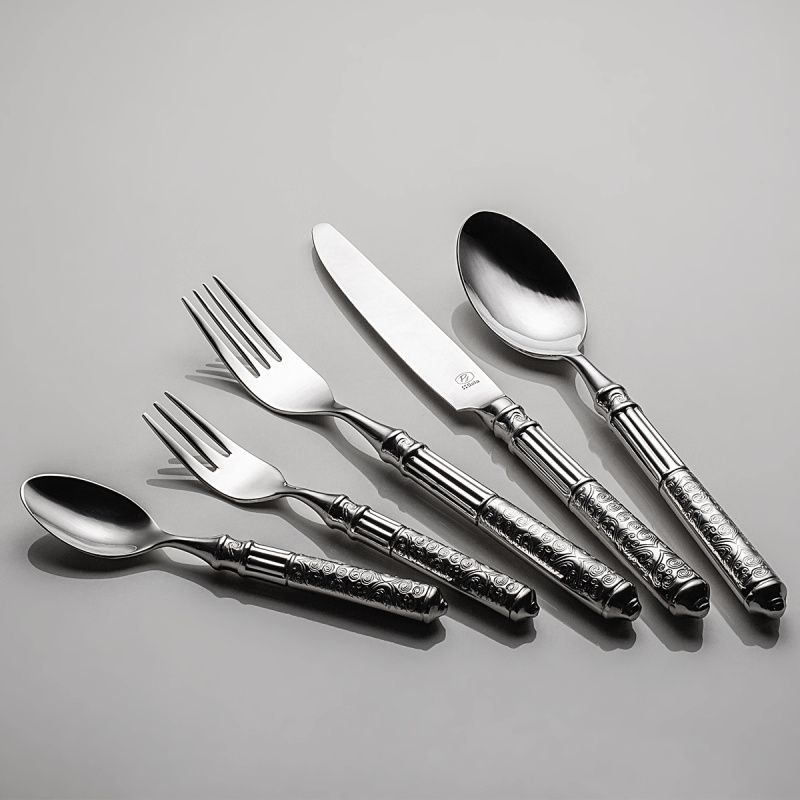 30-Piece Cutlery Set — Santa Monica