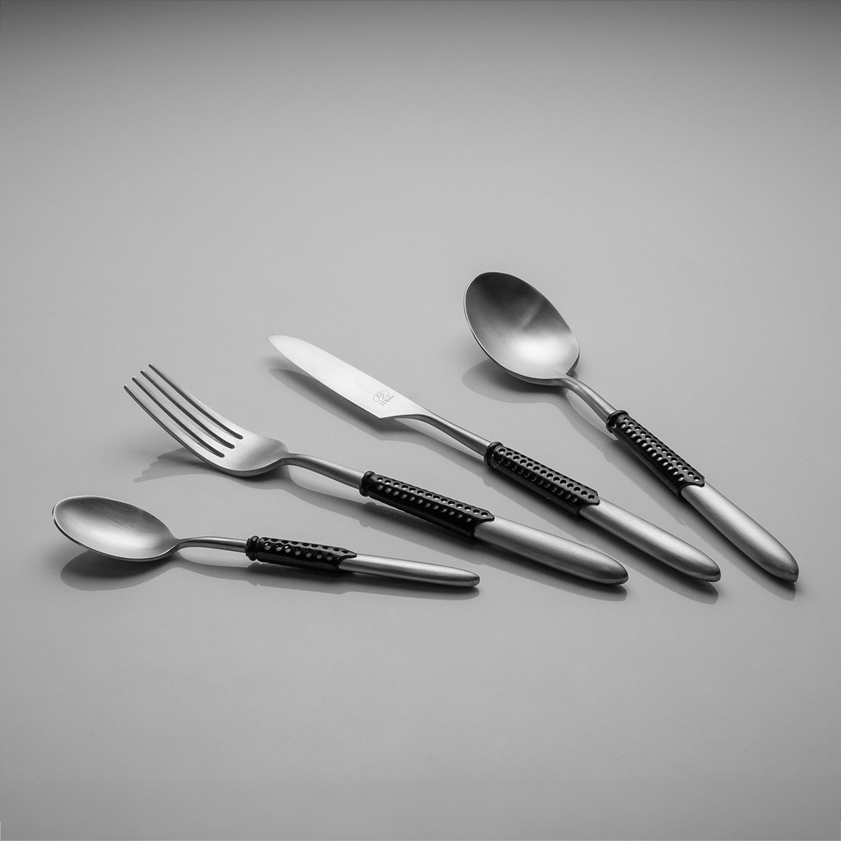 Besteckset 24-tlg. | Gaya Exeter Black Sleeve