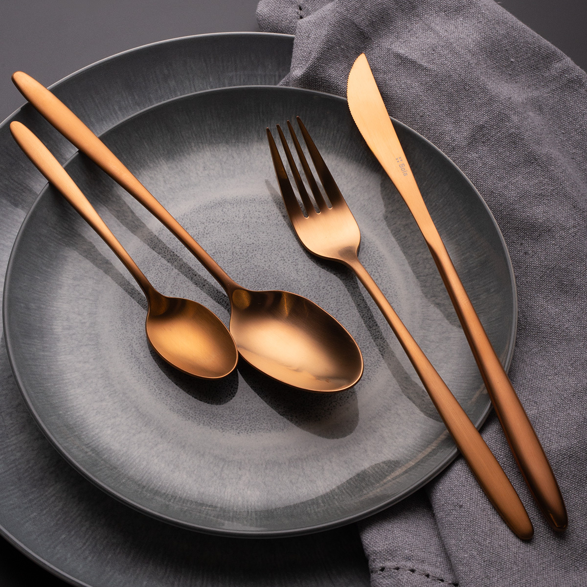 Cutlery set 16 pcs Vivo rose gold | Sola