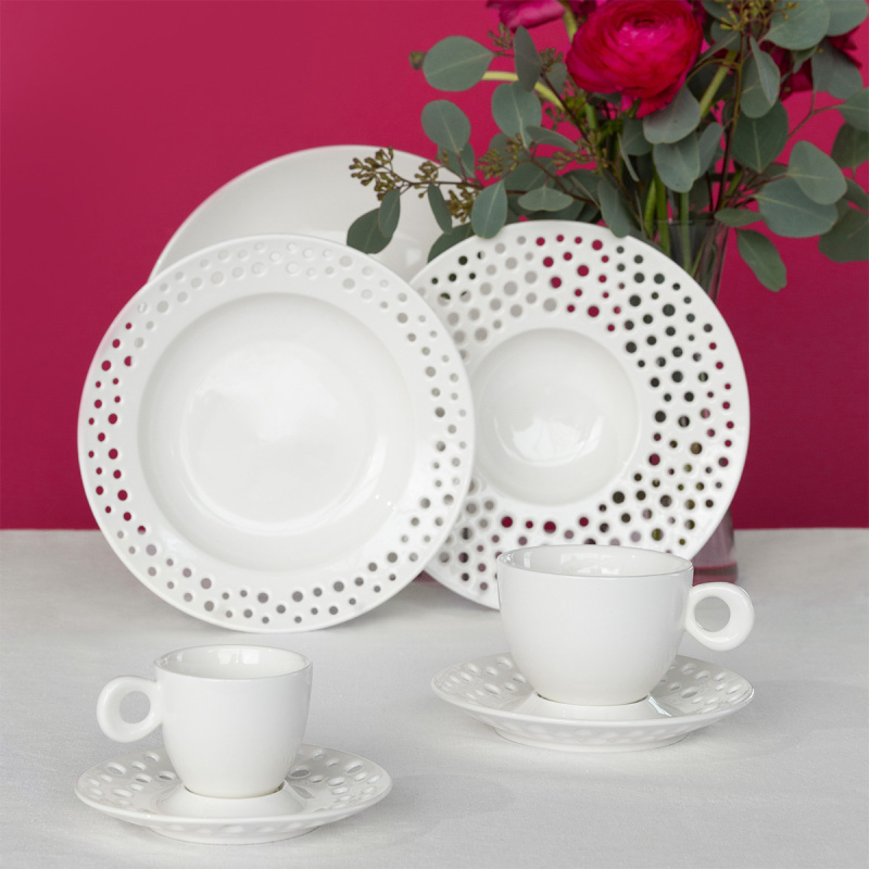 Deep perforated plate 23,5 cm - Flow