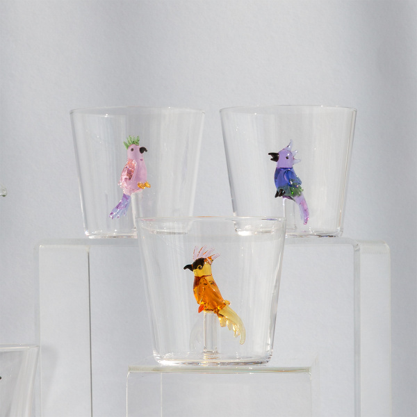Glass with pink cockatoo | Ichendorf