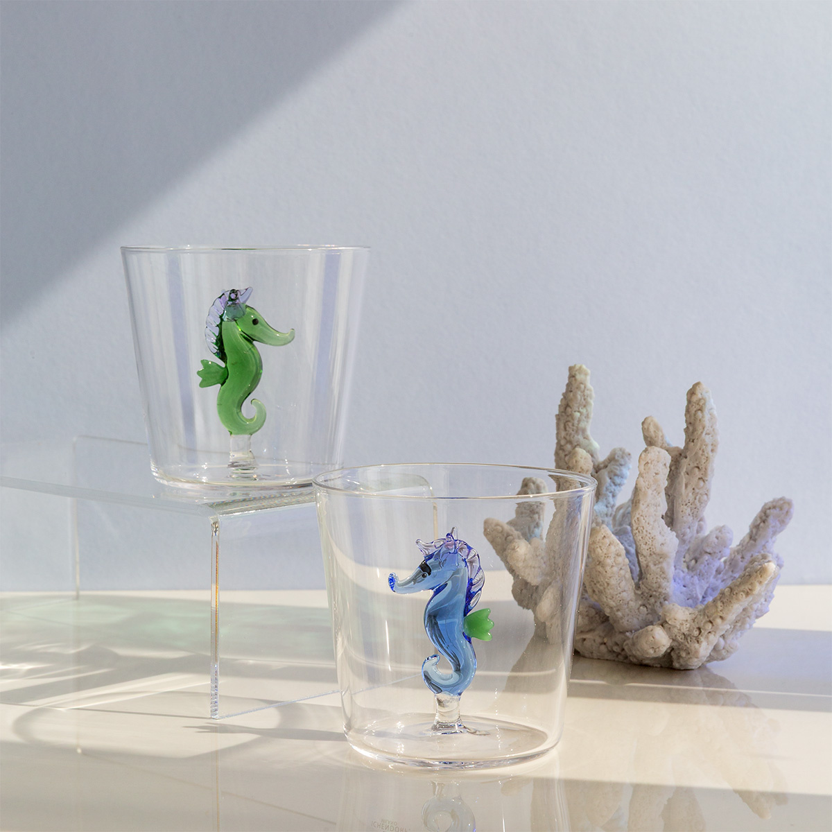 Glass with blue seahorse | Ichendorf