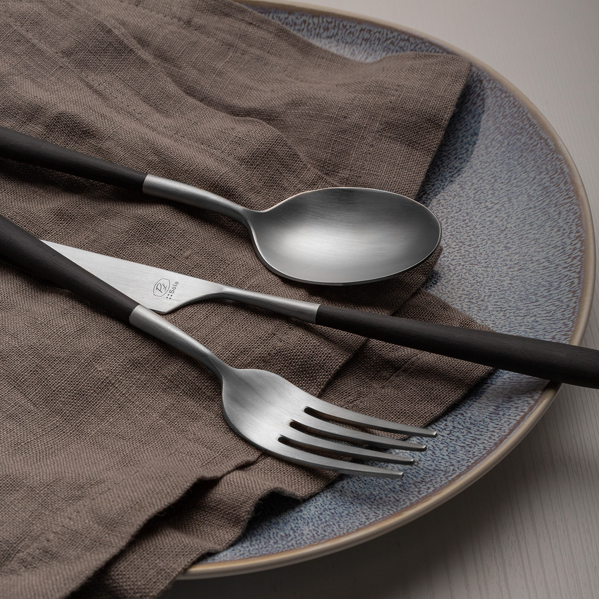 Besteckset 16-tlg. – GAYA Exeter Stiel grau-schwarz matt