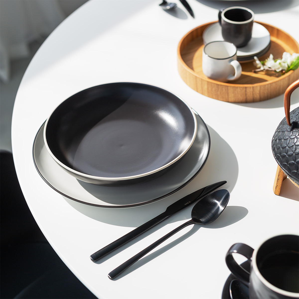 Plate set 12 pcs — Elements Yin & Yang black