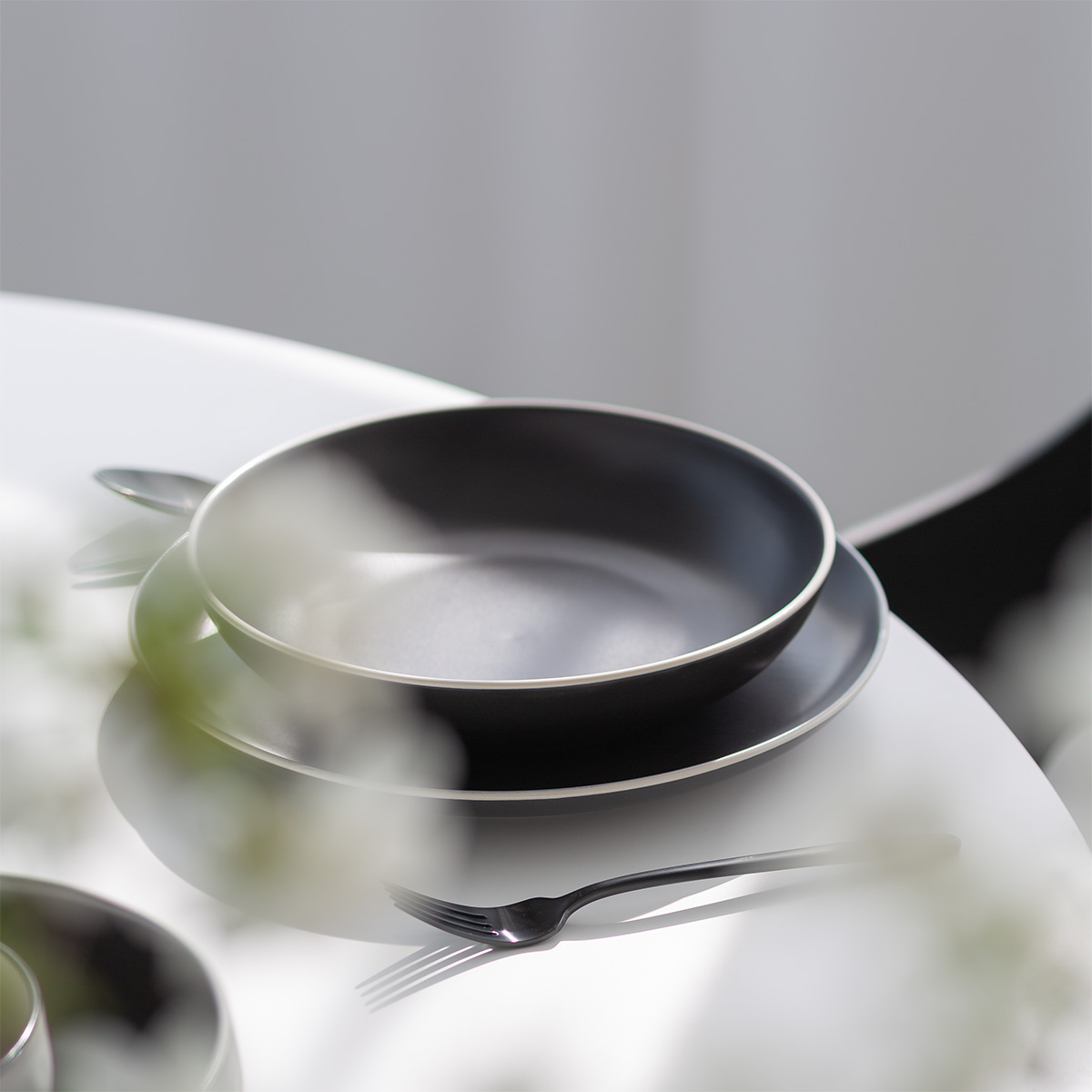 Plate set 12 pcs — Elements Yin & Yang black