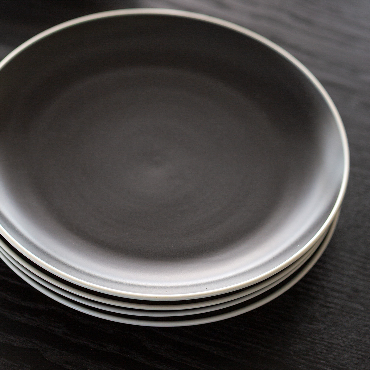 Assiette plate 22 cm — Elements Yin & Yang black