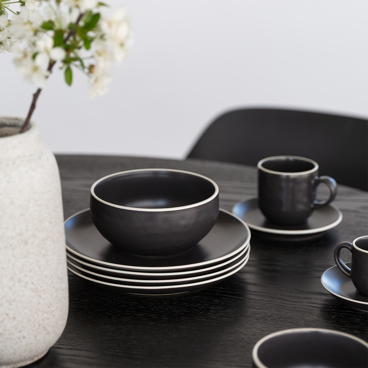 Flat plate 22 cm — Elements Yin & Yang black