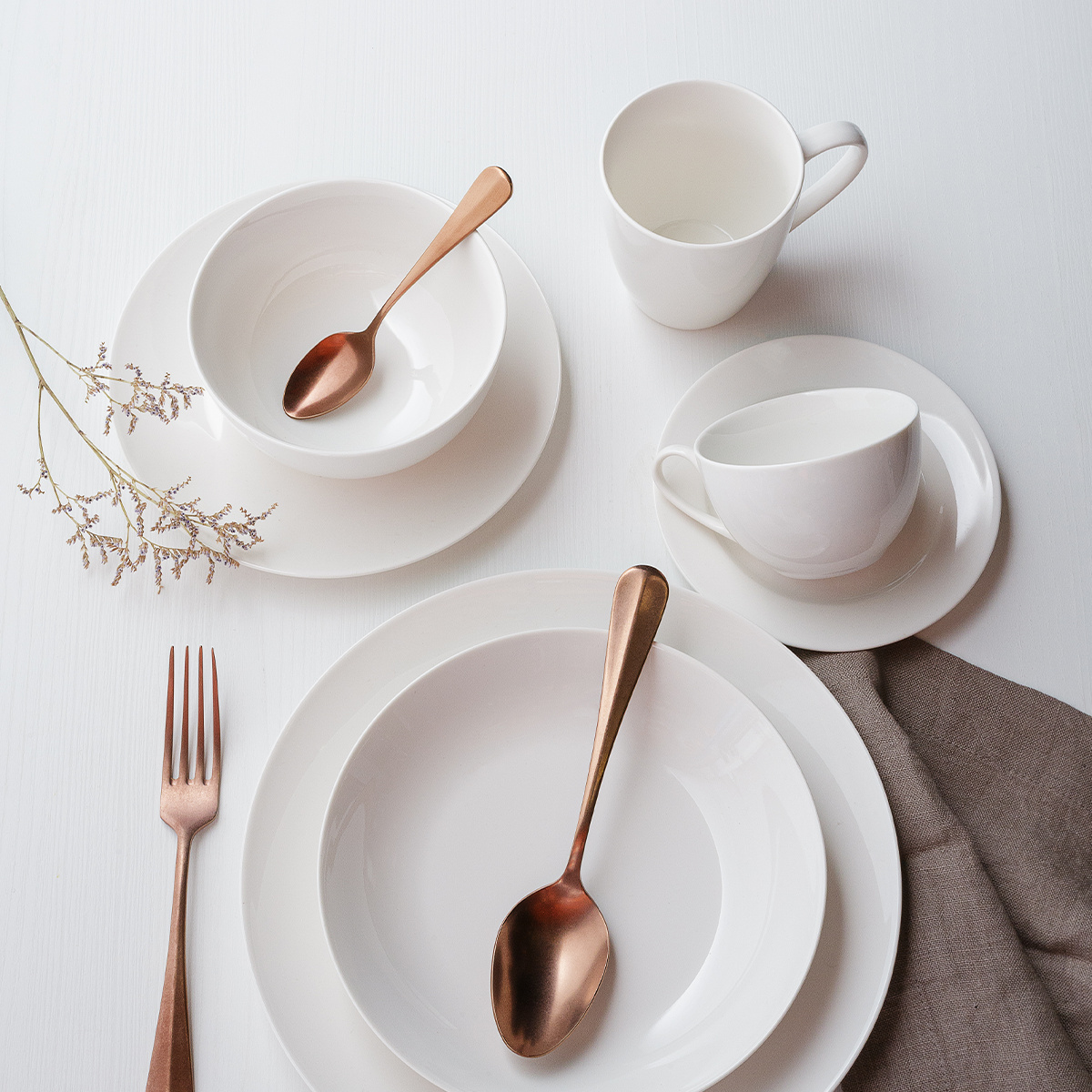 Porcelain set 28 pcs Flow white | Lunasol