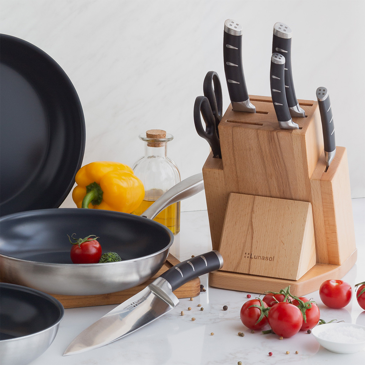 Knife block set with sharpener 7 pcs - Flow Kitchen