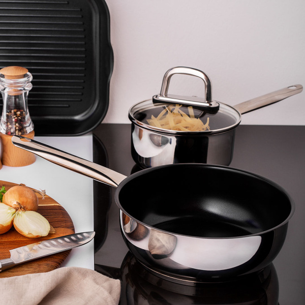Pan / Wok ø 24 cm, H: 9 cm - Saturn Lunasol