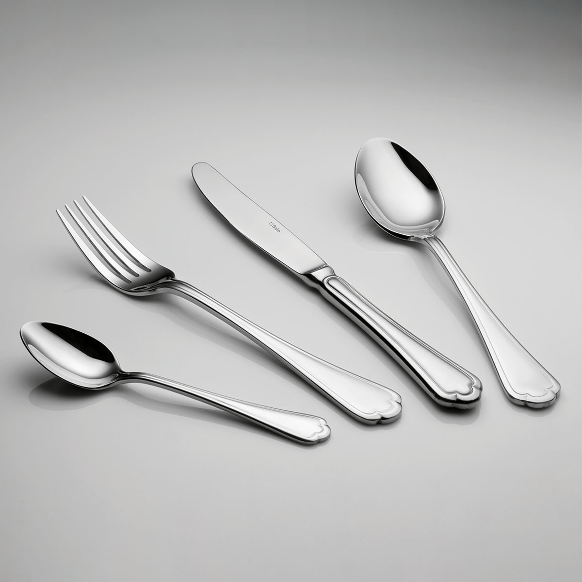 24-Piece Cutlery Set - Chateau Classic