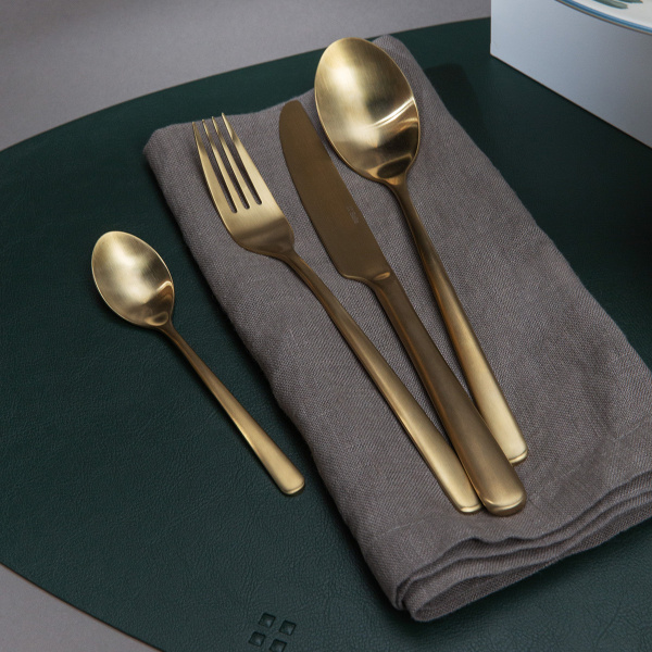 Placemat triangle PVC green 45 x 37 cm - Elements Ambiente