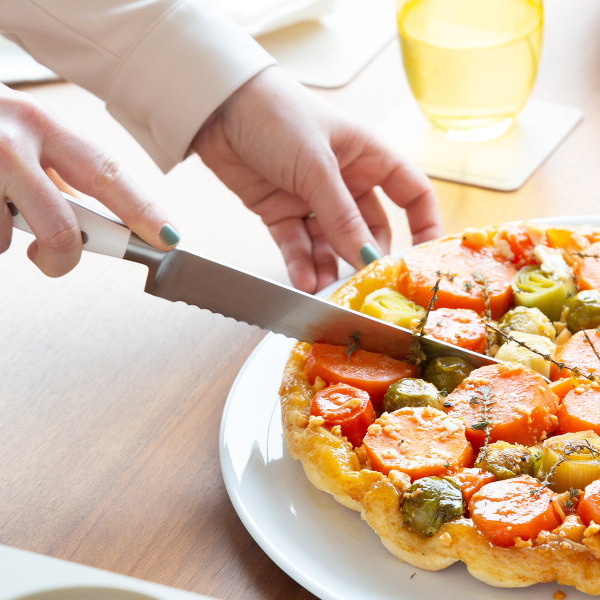 Bread Knife 20 cm - Premium