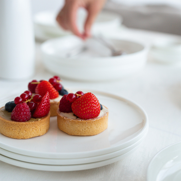Plate set 18 pcs. – Premium Modern Platinum Line