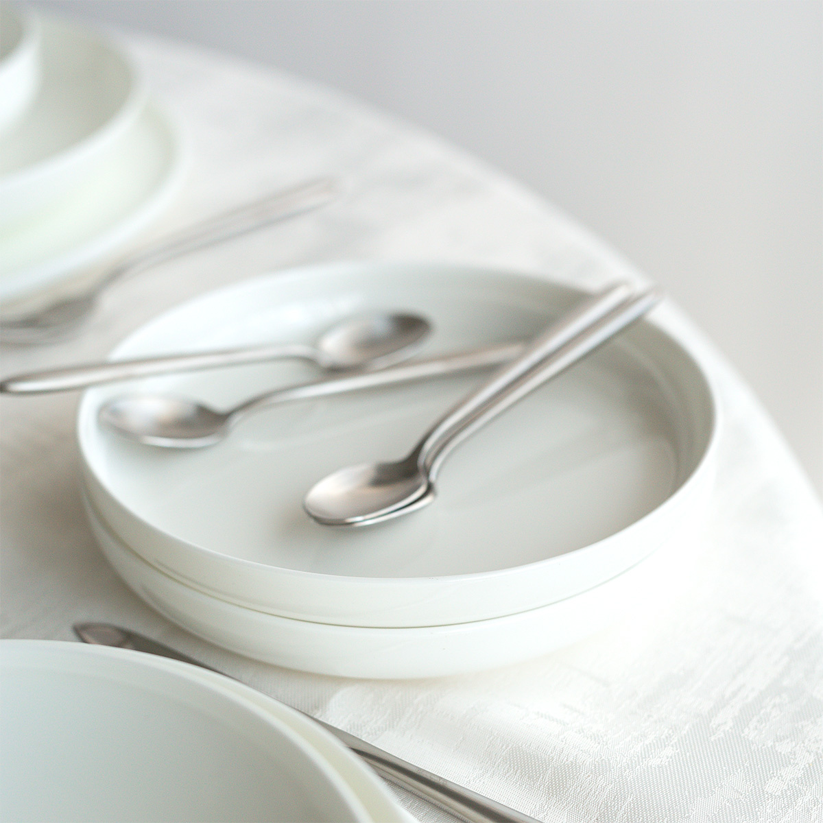 Deep plate U-Coupe 20.5 cm H: 3 cm – Premium Modern Platinum Line