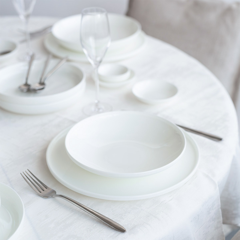 Assiette plate U-Coupe 27 cm – Premium Modern Platinum Line