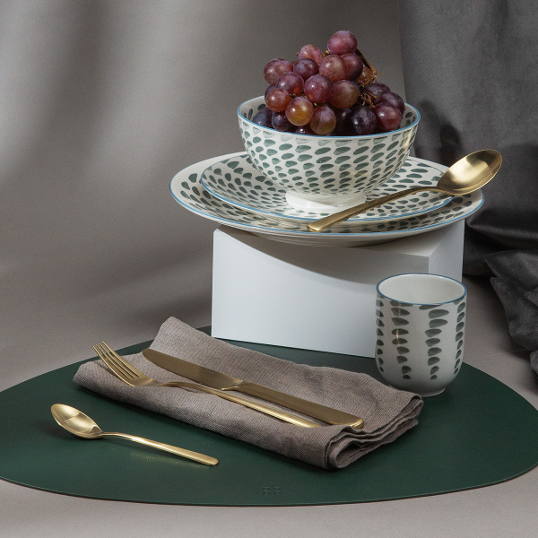 Placemat triangle PVC green 45 x 37 cm - Elements Ambiente