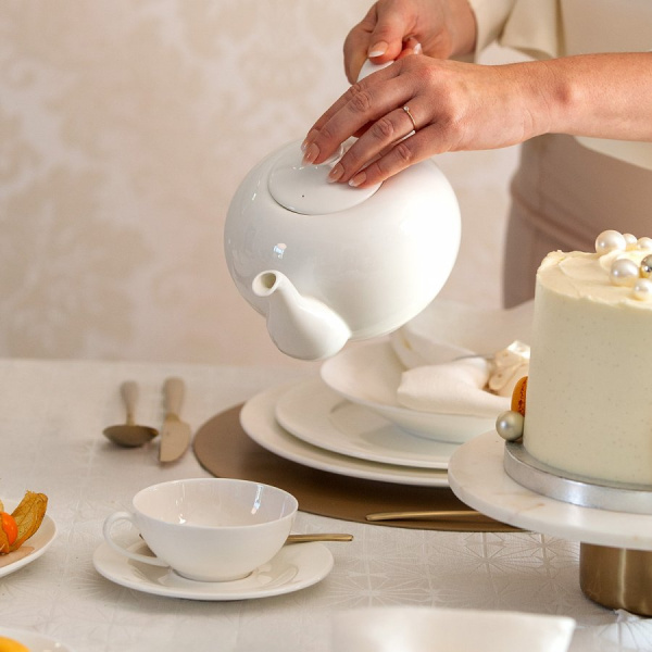 White porcelain teapot 1.2 l - Premium Platinum Line