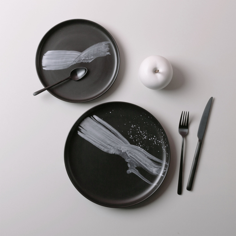 Assiette plate U-Coupe noire ø20 cm - couleur Gaya Atelier Flow Art