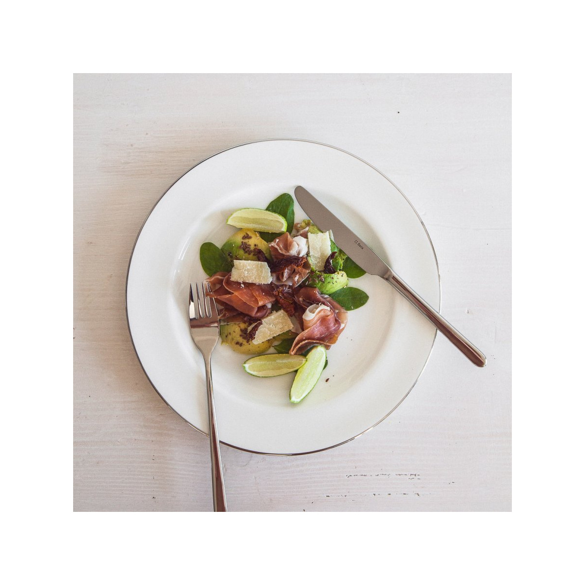 Elegant dinner plate 28 cm - Premium Platinum Line