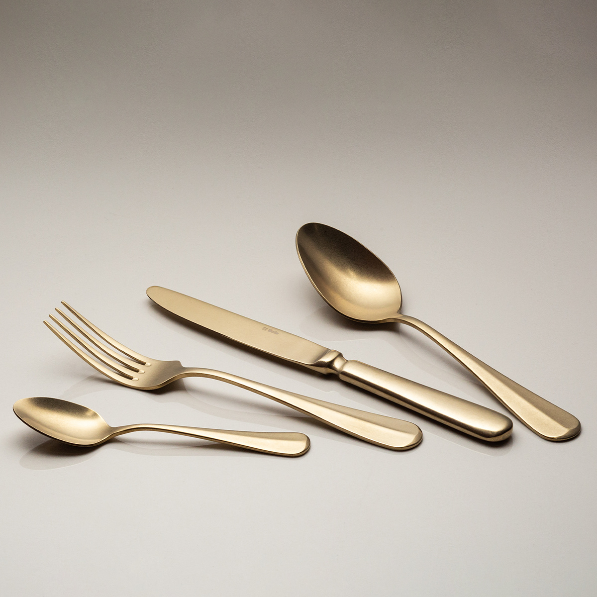 24-Piece Cutlery Set - Baguette Vintage PVD Champagne Stone Wash