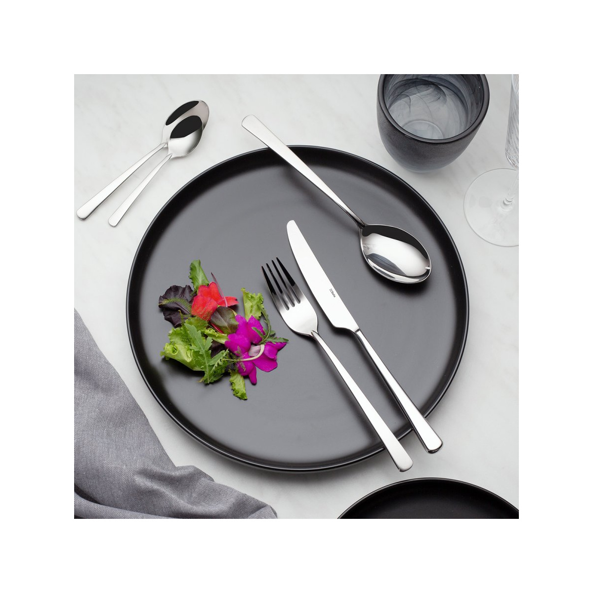 Speiseteller Coupe schwarz 25 cm – Flow