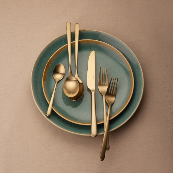16-Piece Cutlery Set – Salamanca PVD Champagne matte