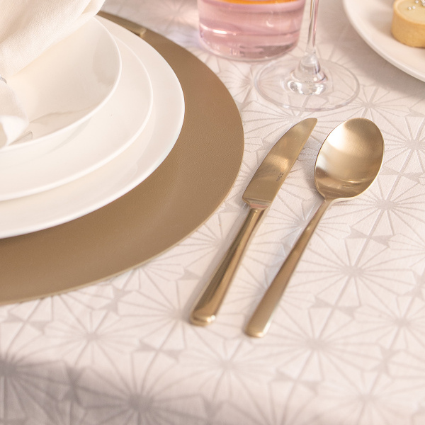 16-Piece Cutlery Set – Salamanca PVD Champagne matte