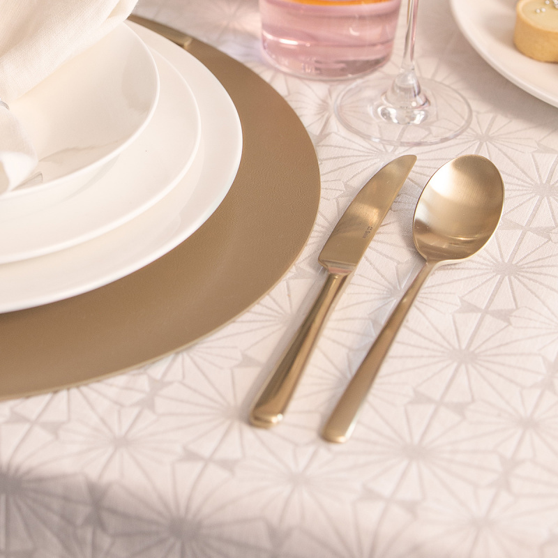 16-Piece Cutlery Set – Salamanca PVD Champagne matte