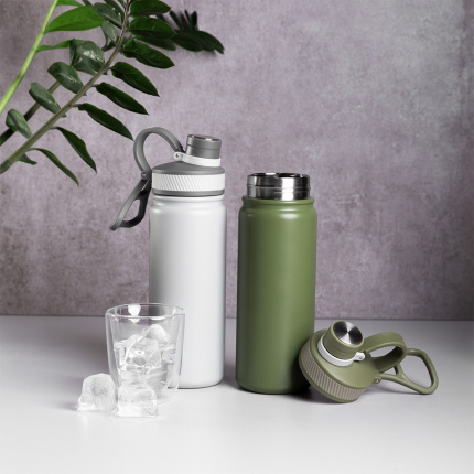 Bouteille en acier inoxydable 650 ml vert mat - To Go