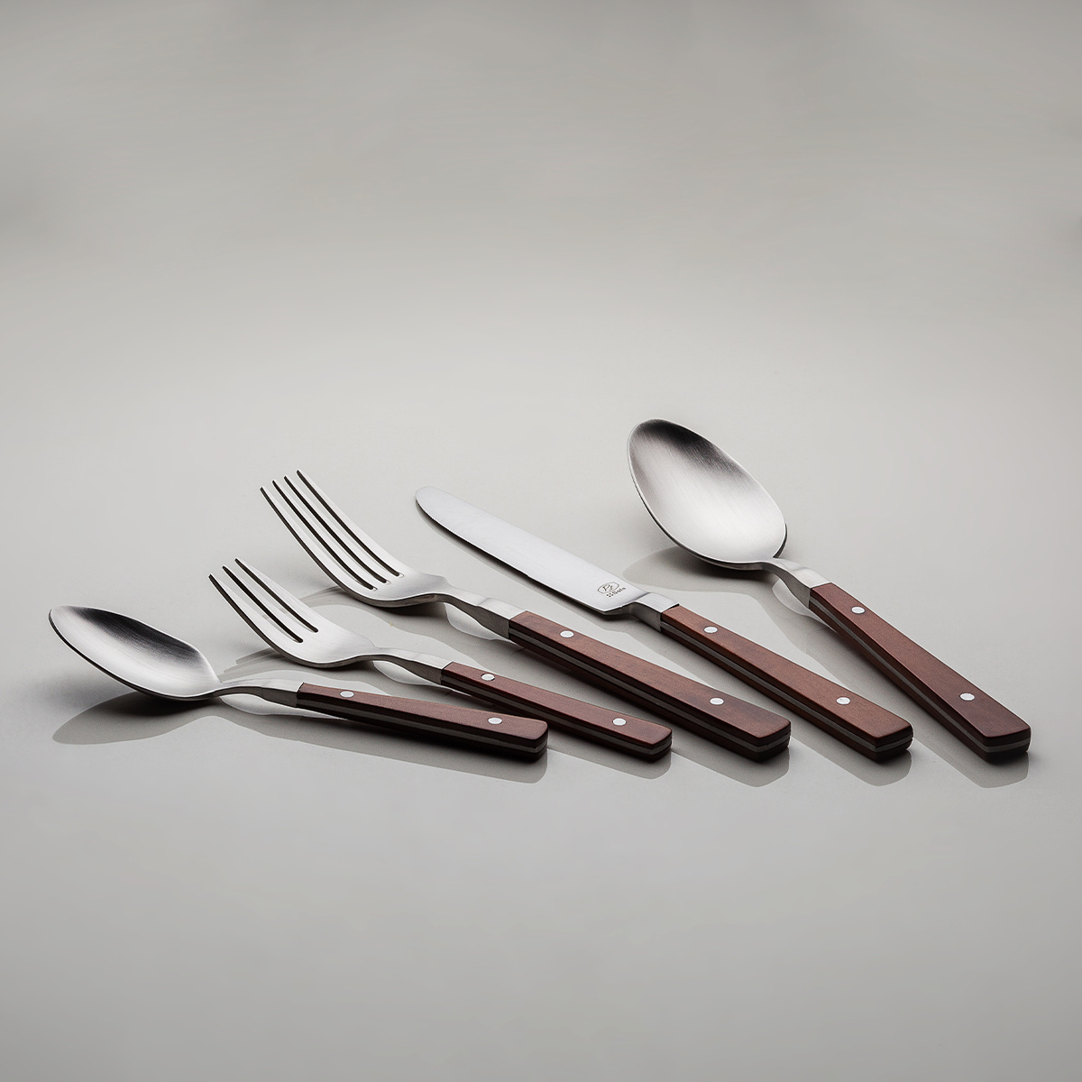 Cutlery set 24 pcs - Image Sawo Wood