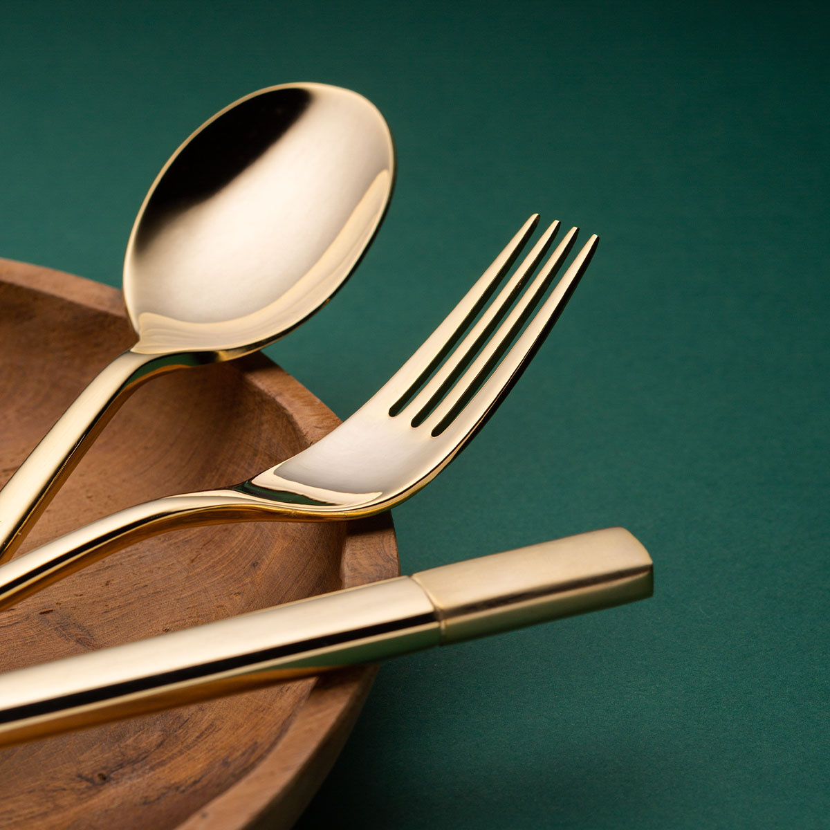 Cutlery Set 24 pcs – Luxury Gold