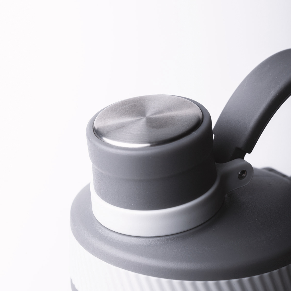 Bouteille en acier inoxydable 650 ml vert mat - To Go