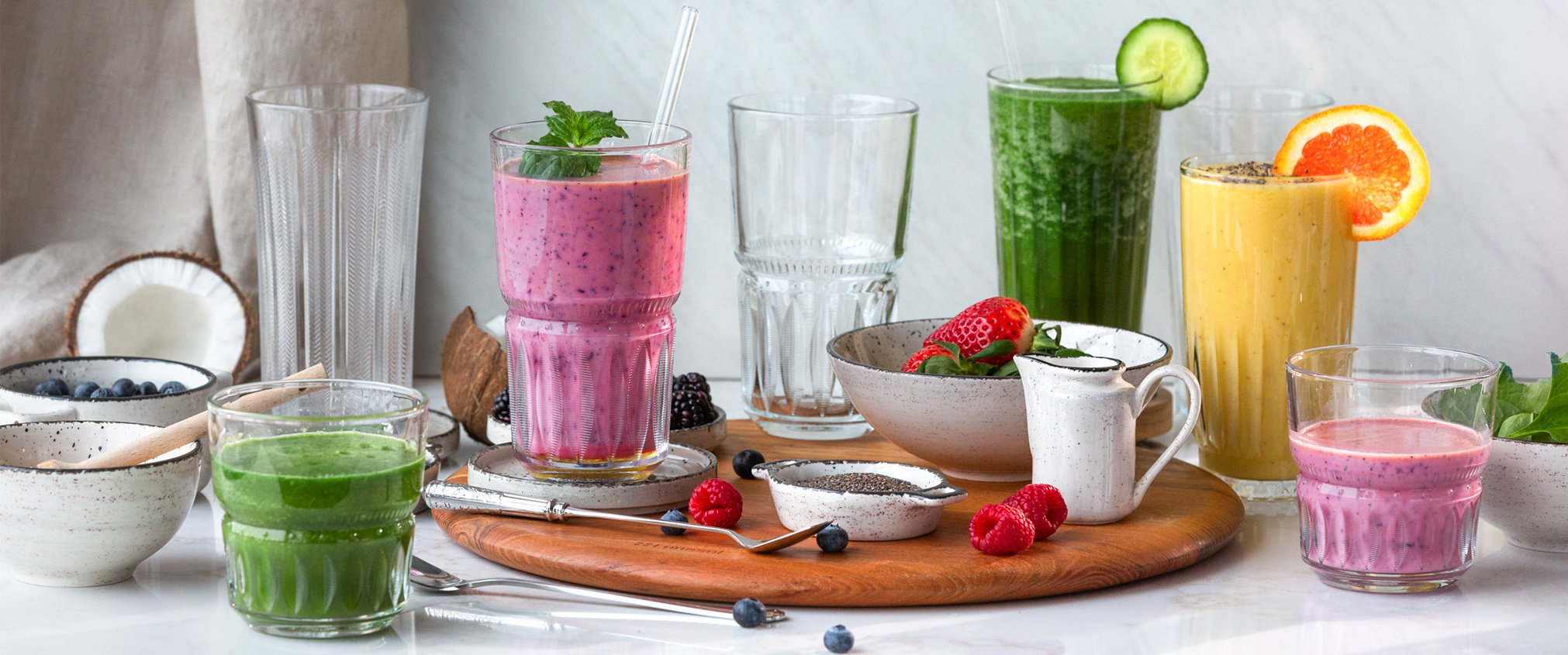 Energy boost: Mixen Sie sich einen Smoothie voller Farben, Frische und erfrischender Aromen 