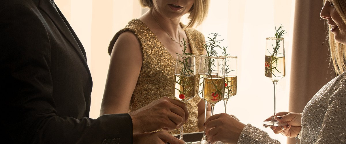 Enjoy the evening in "Great Gatsby" style